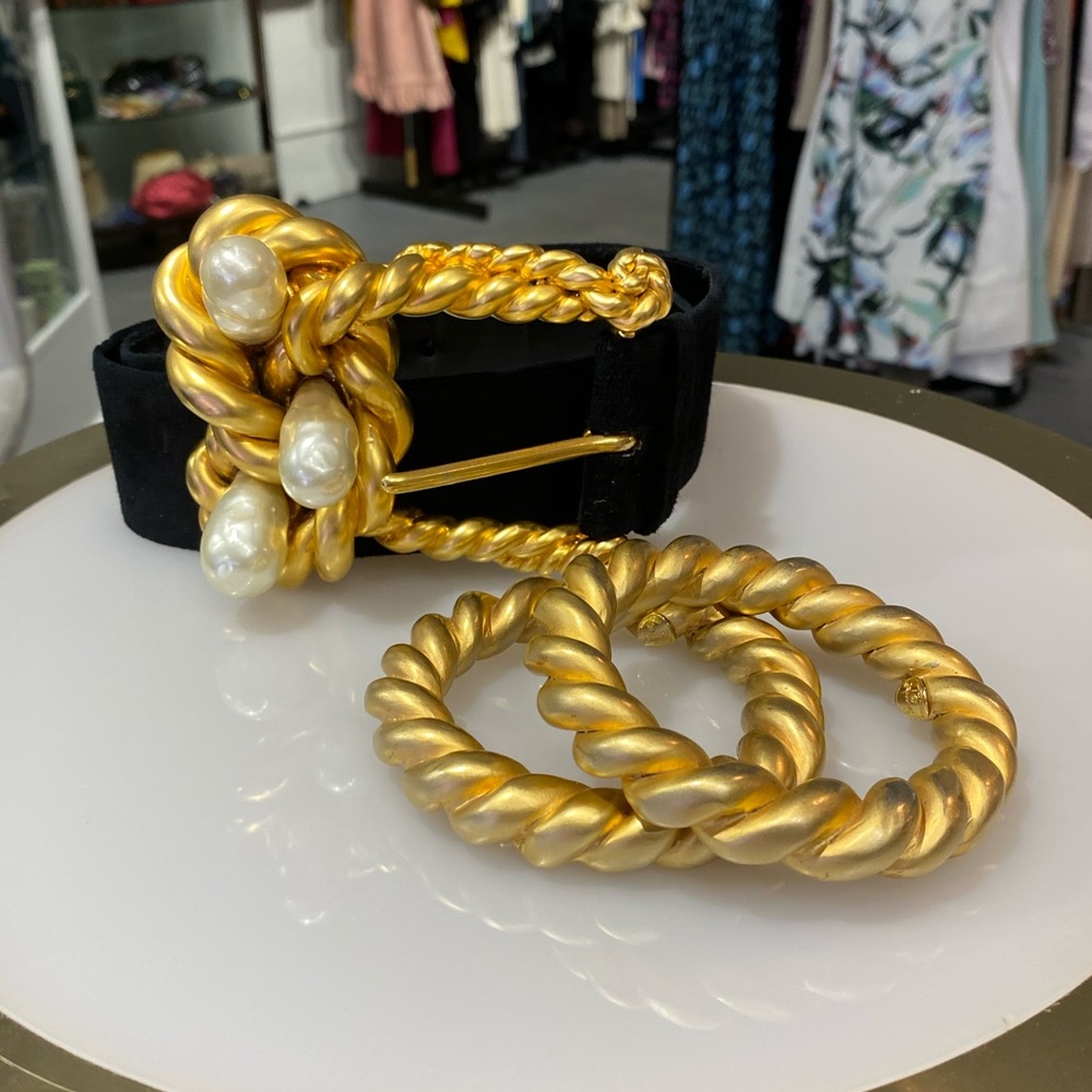 Authentic Chanel Vintage Twisted Gold Belt XS - Picture 16 of 16